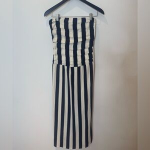 Moon River navy and creme stripe dress. Size M. Classic.
